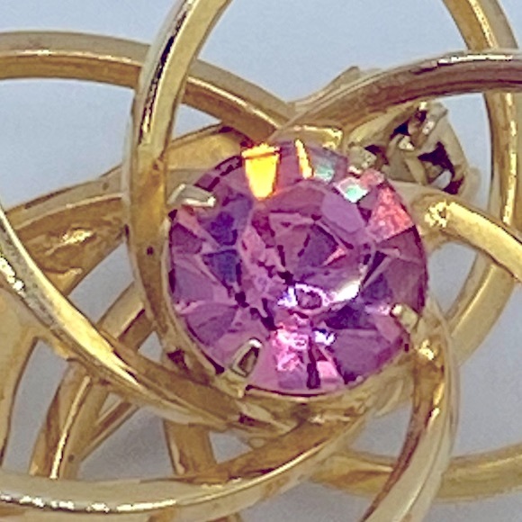 Vintage Atomic Age Starburst 50s 69s  Gold With Pink Rhinestone Retro MCM Brooch - Picture 3 of 5